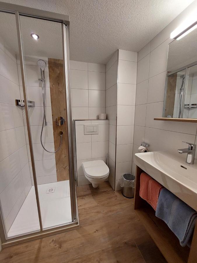 Doppelzimmer mit Balkon